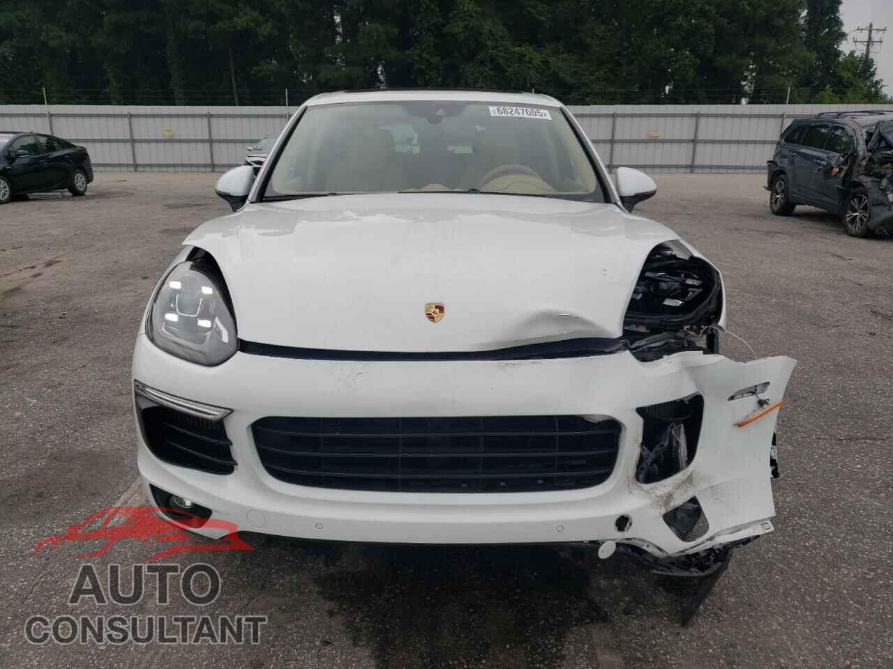 PORSCHE CAYENNE 2017 - WP1AB2A26HLA52025