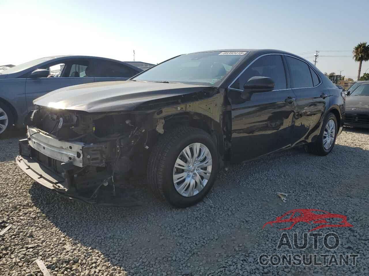 TOYOTA CAMRY 2018 - 4T1B31HK0JU004521