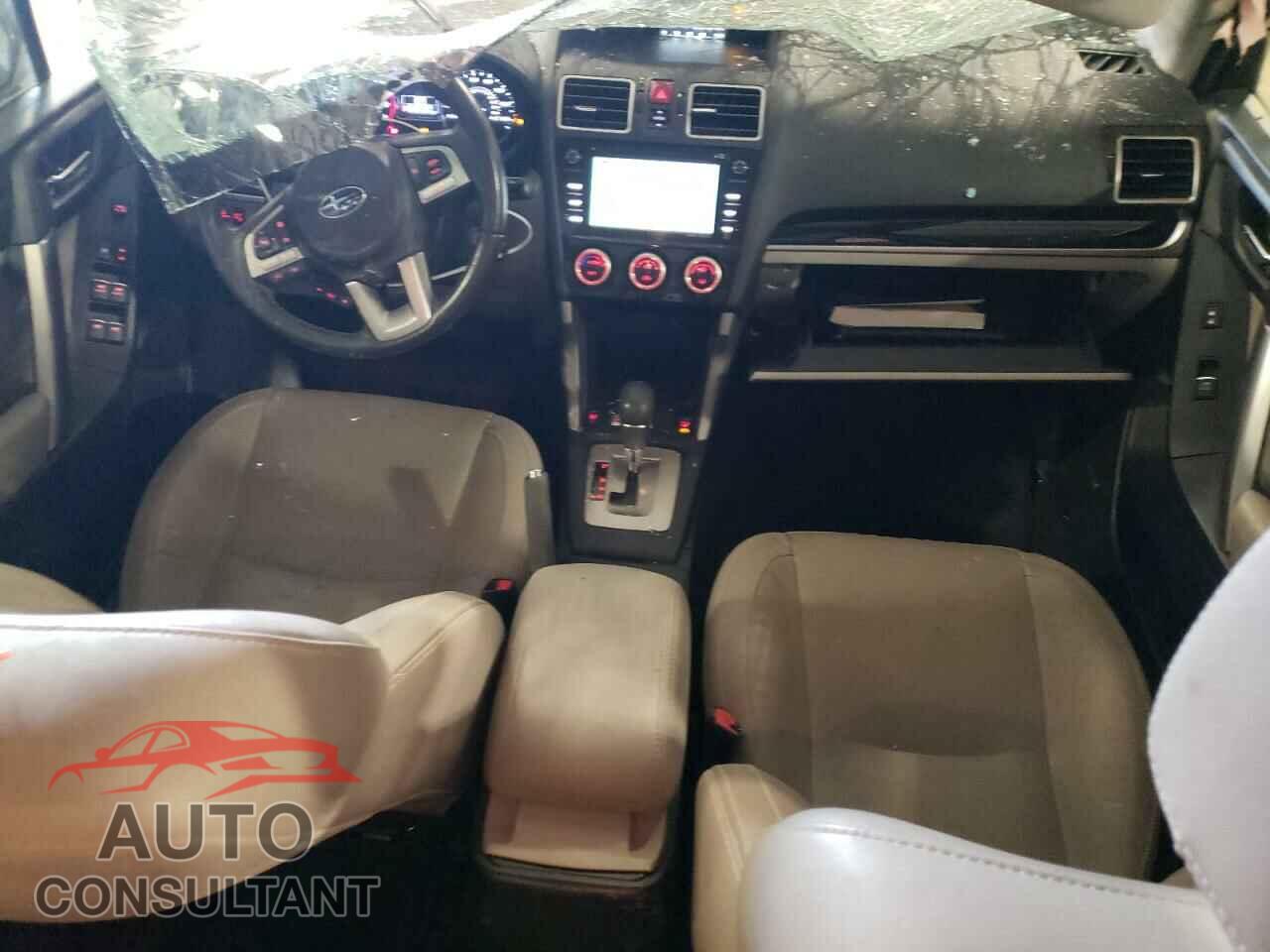 SUBARU FORESTER 2017 - JF2SJALC2HH517574