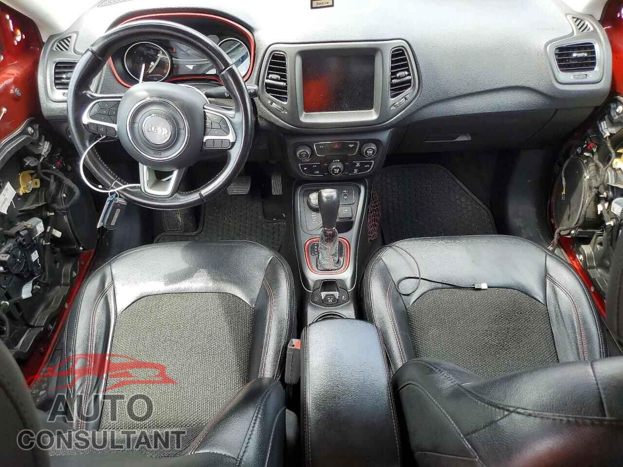JEEP COMPASS 2020 - 3C4NJDDB8LT159393