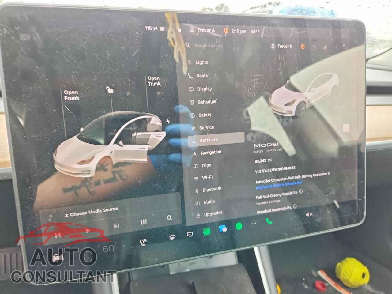 TESLA MODEL 3 2019 - 5YJ3E1EA7KF484033