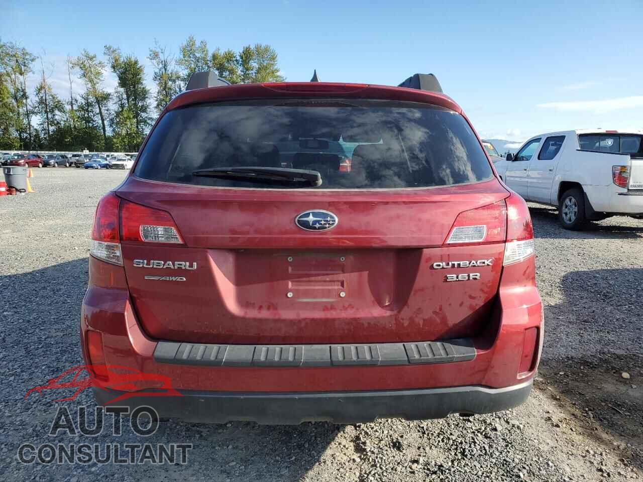 SUBARU OUTBACK 2013 - 4S4BRDPC8D2249013