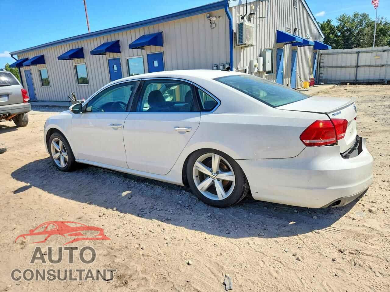 VOLKSWAGEN PASSAT 2012 - 1VWBP7A37CC053882
