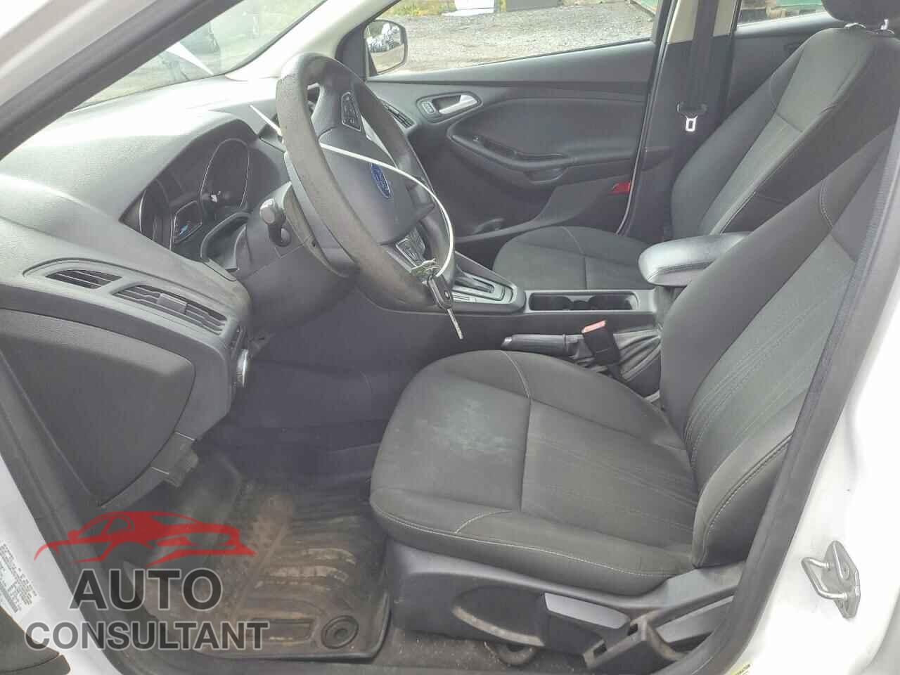 FORD FOCUS 2017 - 1FADP3F29HL242681