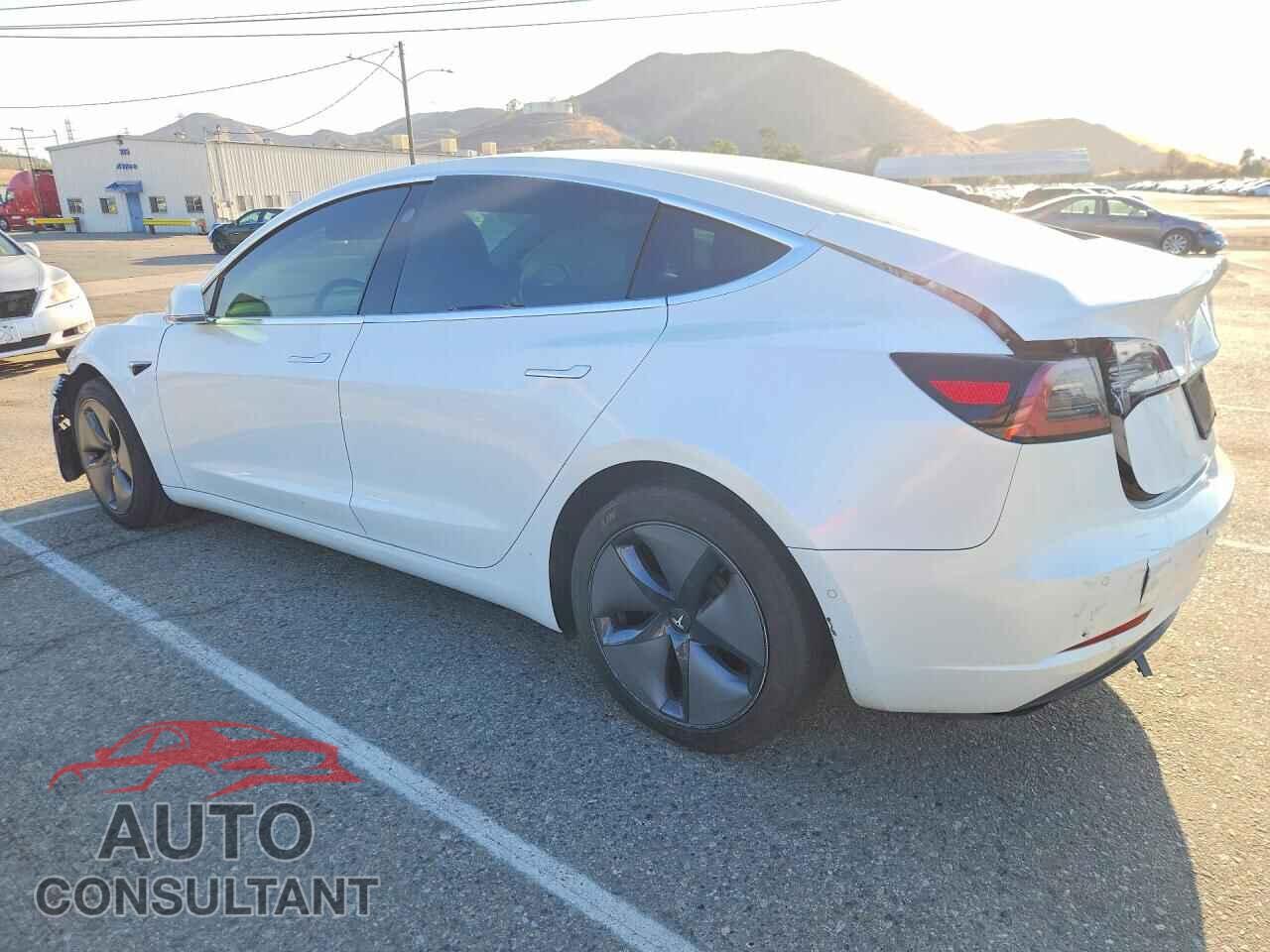 TESLA MODEL 3 2019 - 5YJ3E1EA1KF483721