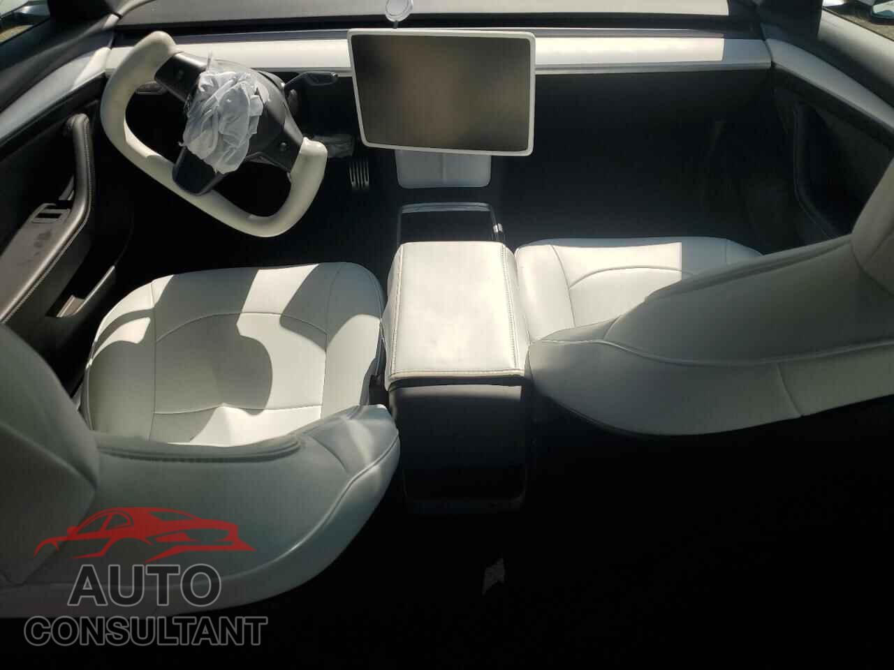 TESLA MODEL 3 2021 - 5YJ3E1EA4MF046752