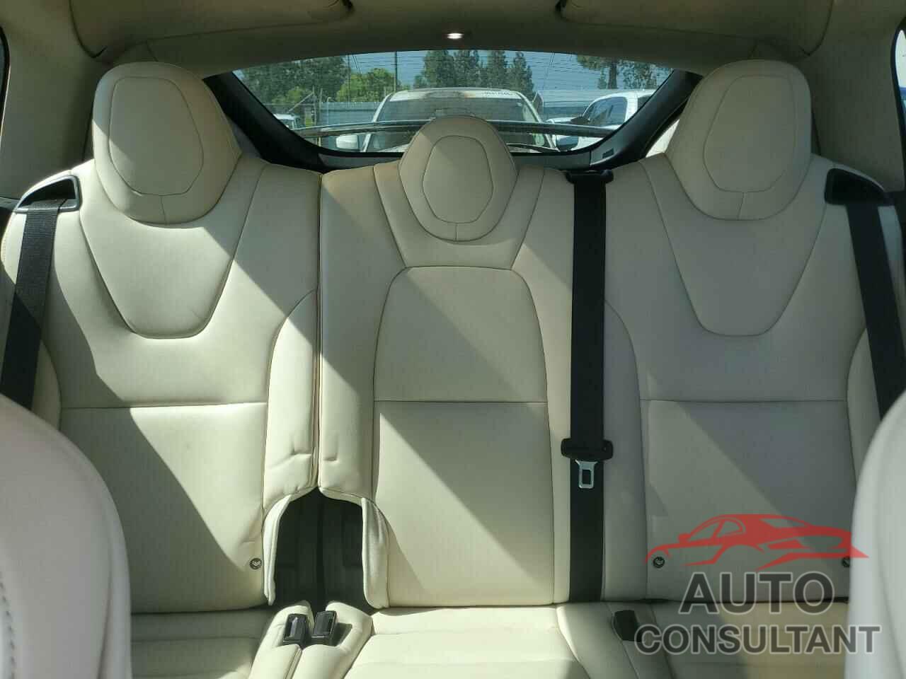 TESLA MODEL X 2018 - 5YJXCAE20JF089058