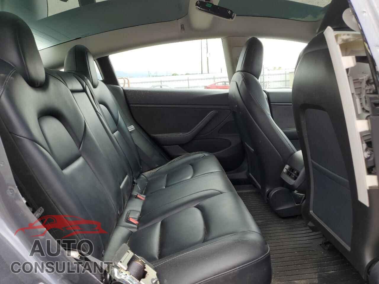 TESLA MODEL 3 2020 - 5YJ3E1EB7LF735532