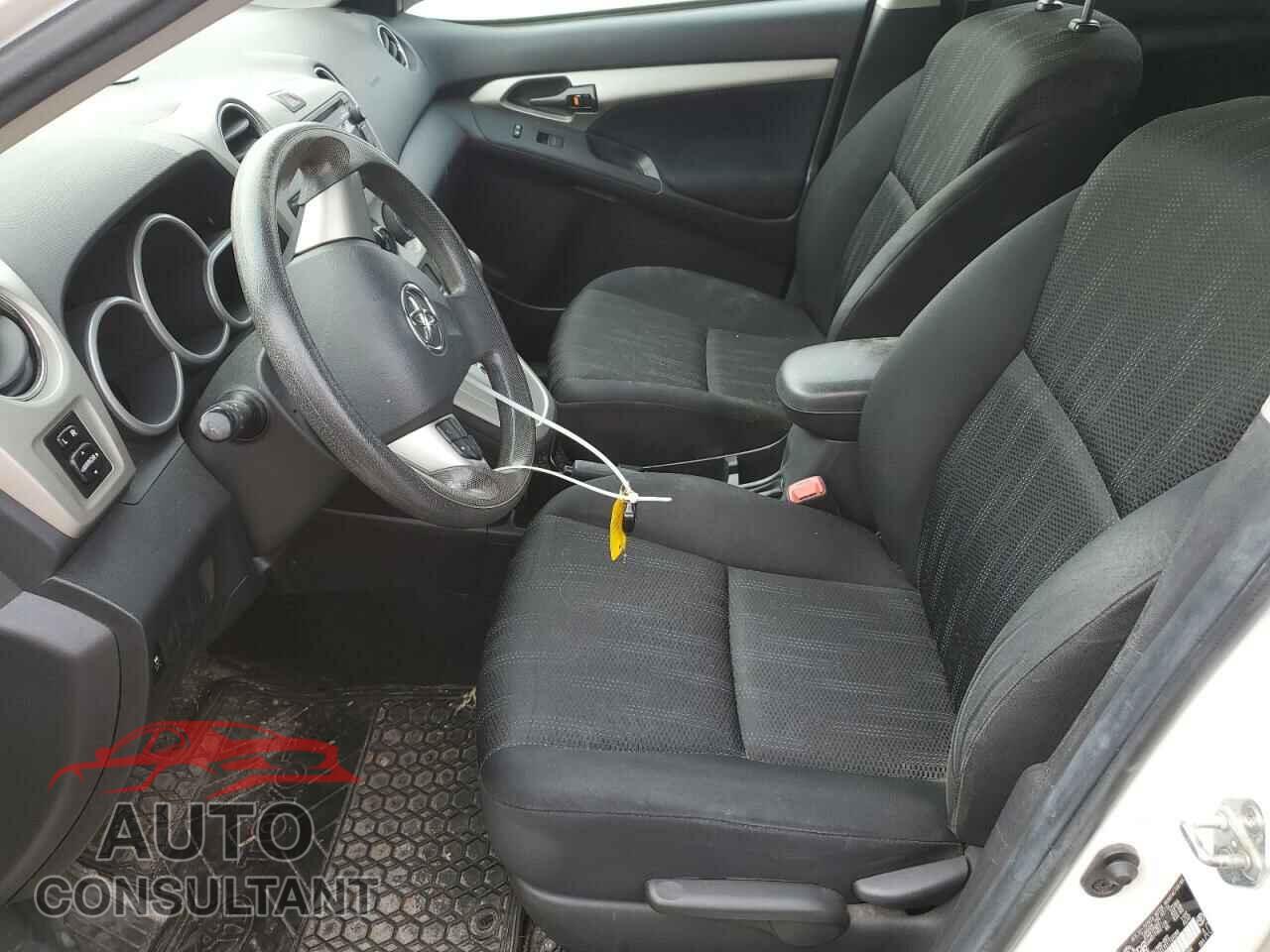 TOYOTA MATRIX 2014 - 2T1KU4EEXEC133080