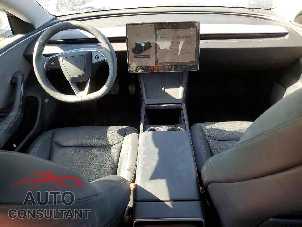 TESLA MODEL 3 2025 - 5YJ3E1EA9SF983903