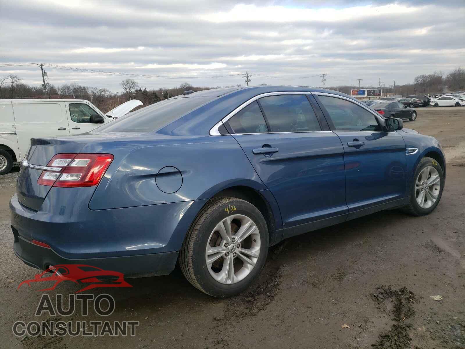 FORD TAURUS 2018 - 1FAHP2D86JG116859