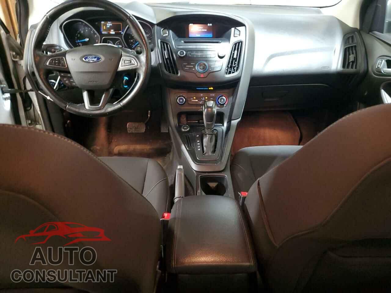 FORD FOCUS 2016 - 1FADP3F25GL219154