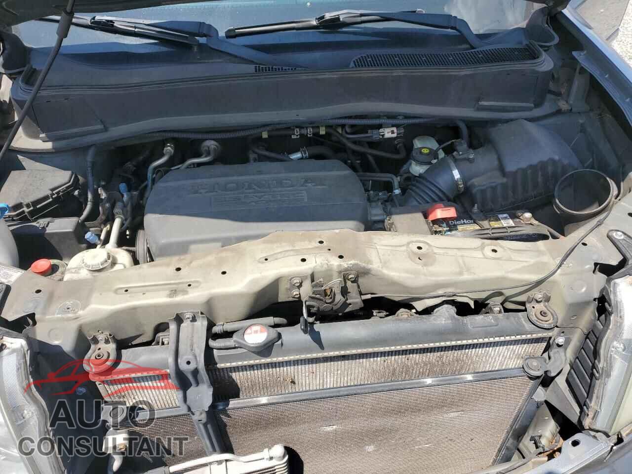 HONDA PILOT 2011 - 5FNYF4H50BB024604