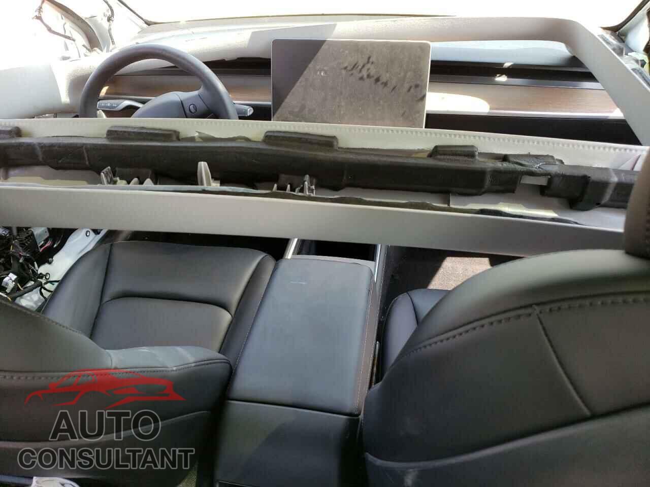 TESLA MODEL 3 2022 - 5YJ3E1EB3NF268161