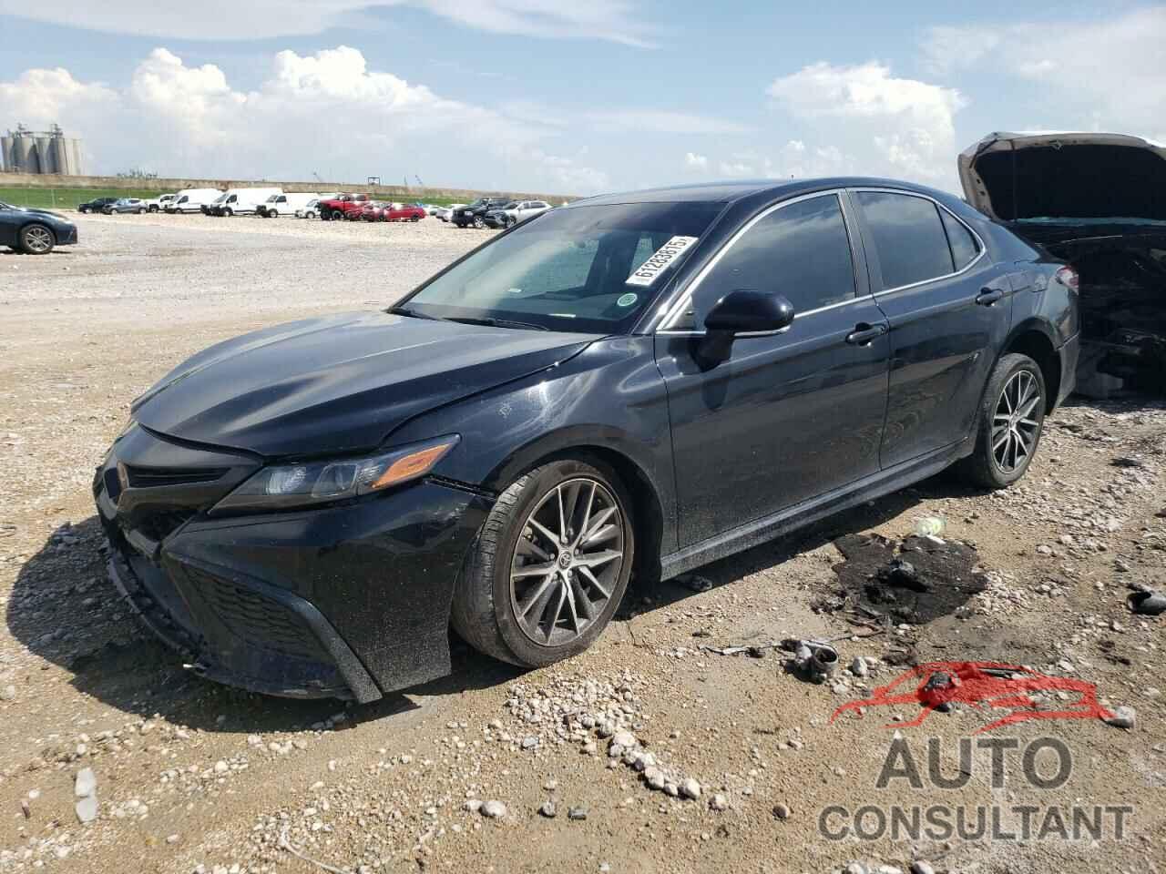 TOYOTA CAMRY 2022 - 4T1G11AK0NU714076