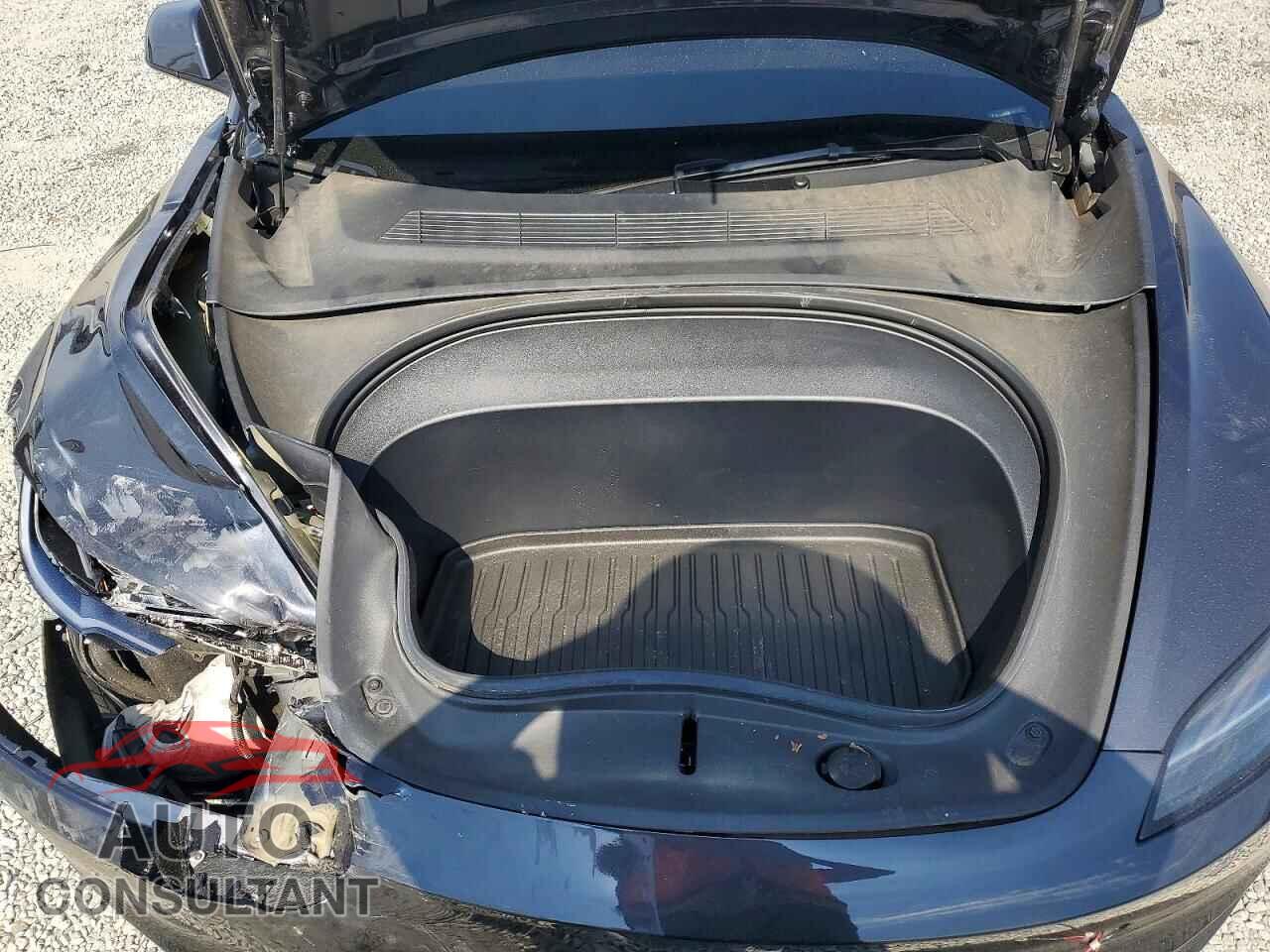 TESLA MODEL 3 2025 - 5YJ3E1EAXSF877962