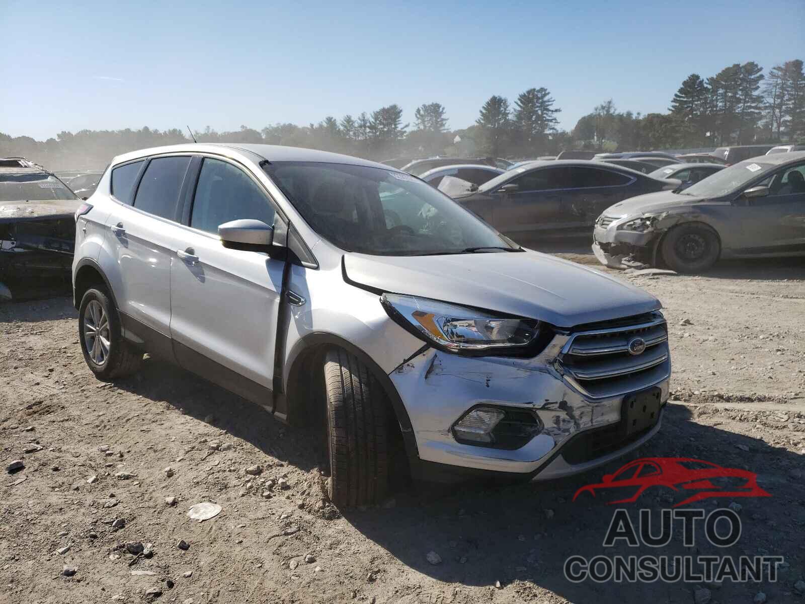 FORD ESCAPE 2017 - 1FMCU9G99HUB72277
