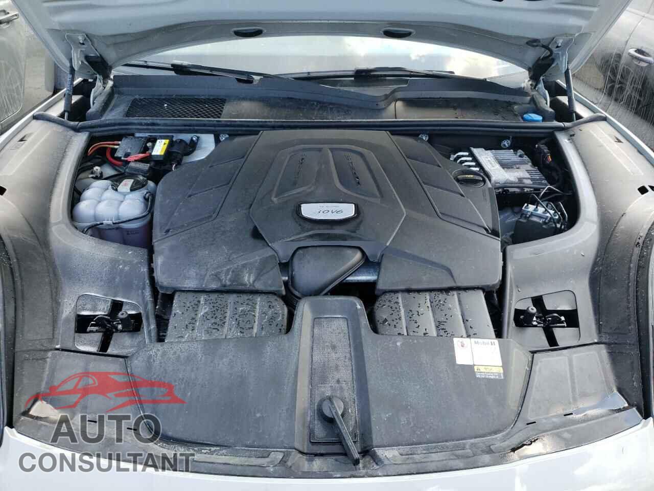 PORSCHE CAYENNE 2022 - WP1AA2AY5NDA03248