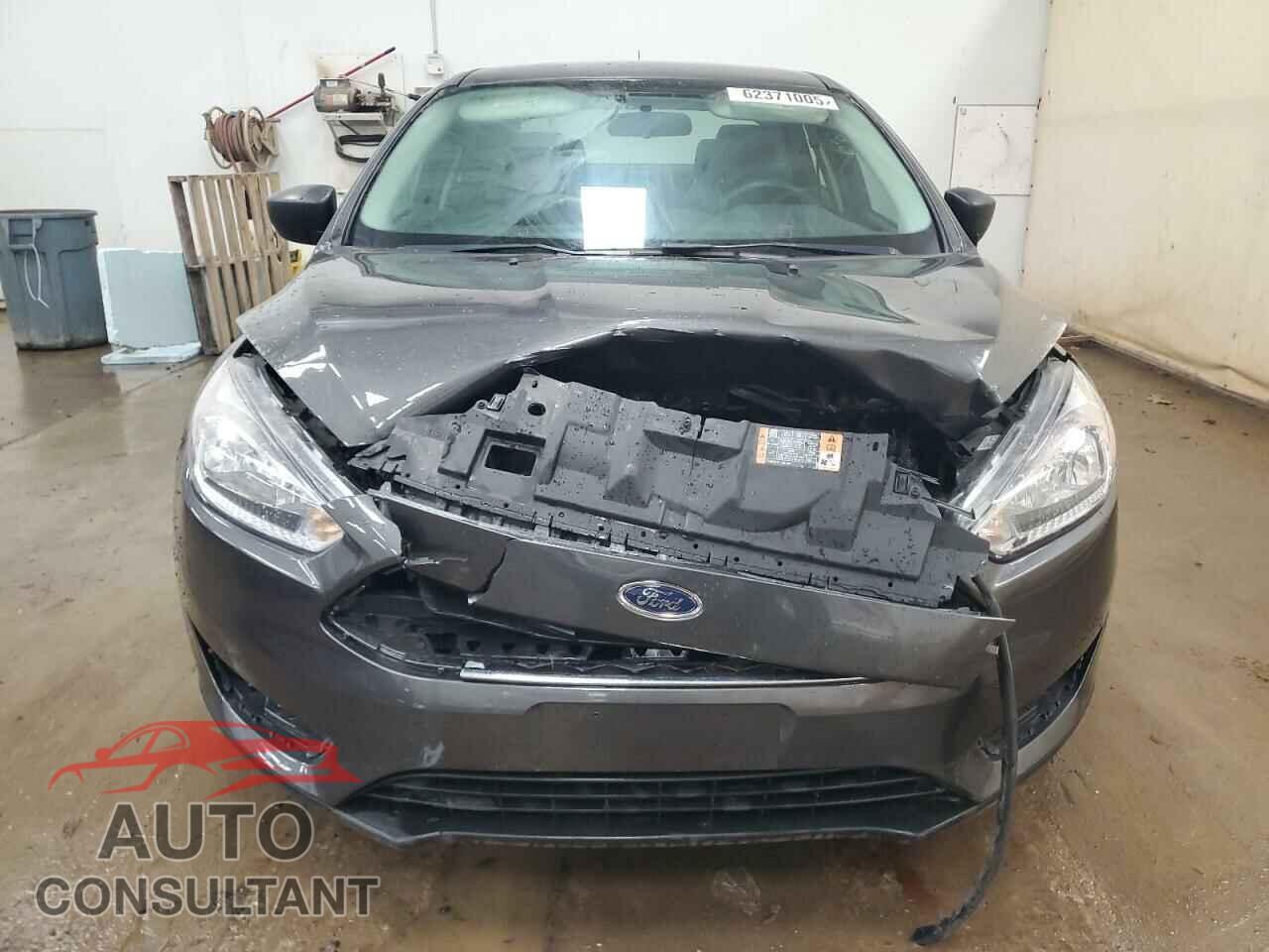 FORD FOCUS 2016 - 1FADP3E2XGL353983