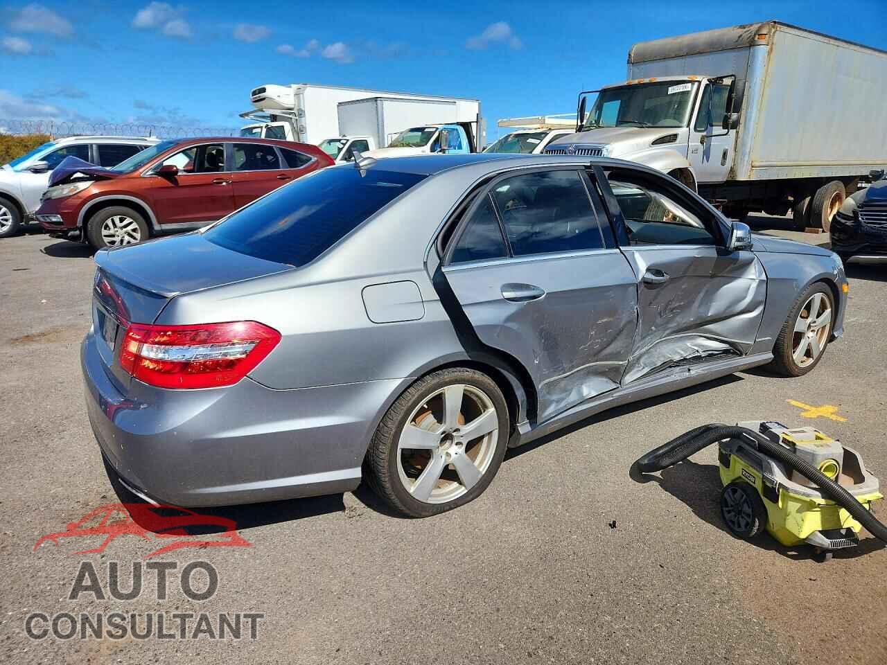 MERCEDES-BENZ E-CLASS 2011 - WDDHF5GB2BA263972