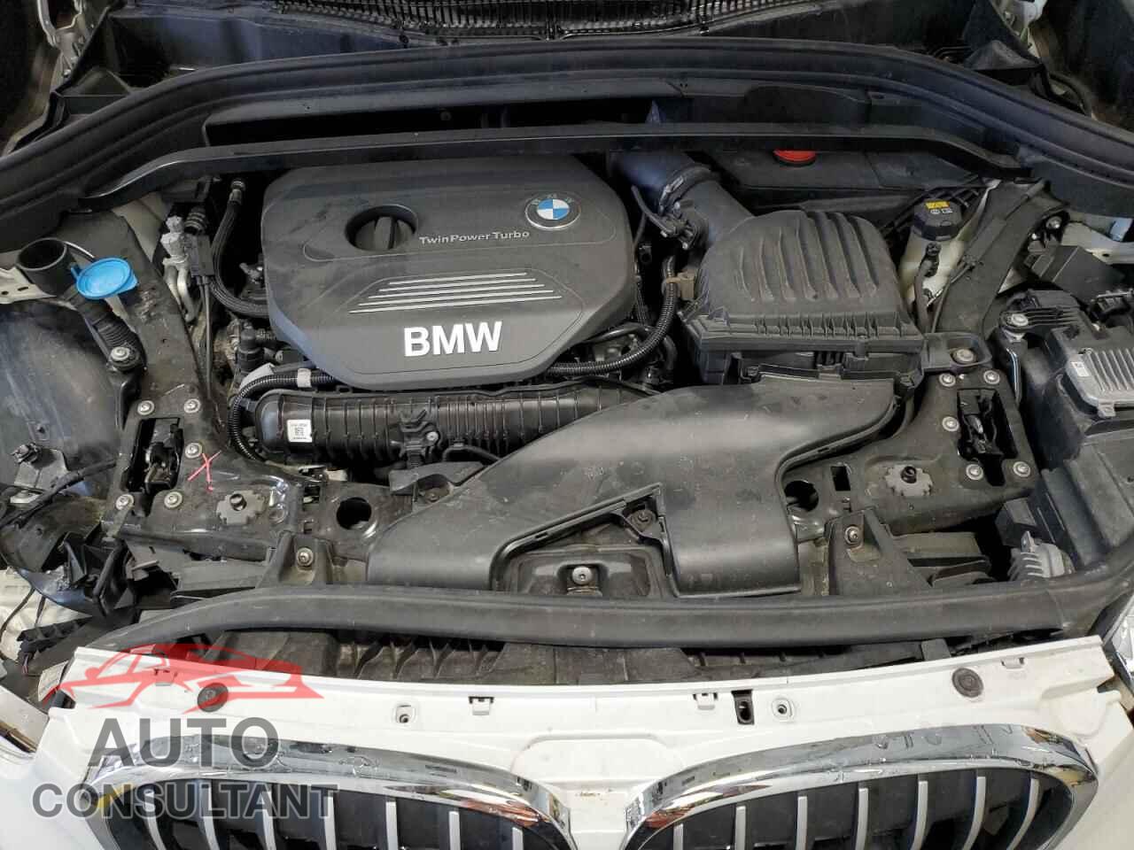 BMW X1 2017 - WBXHT3C31H5F83619