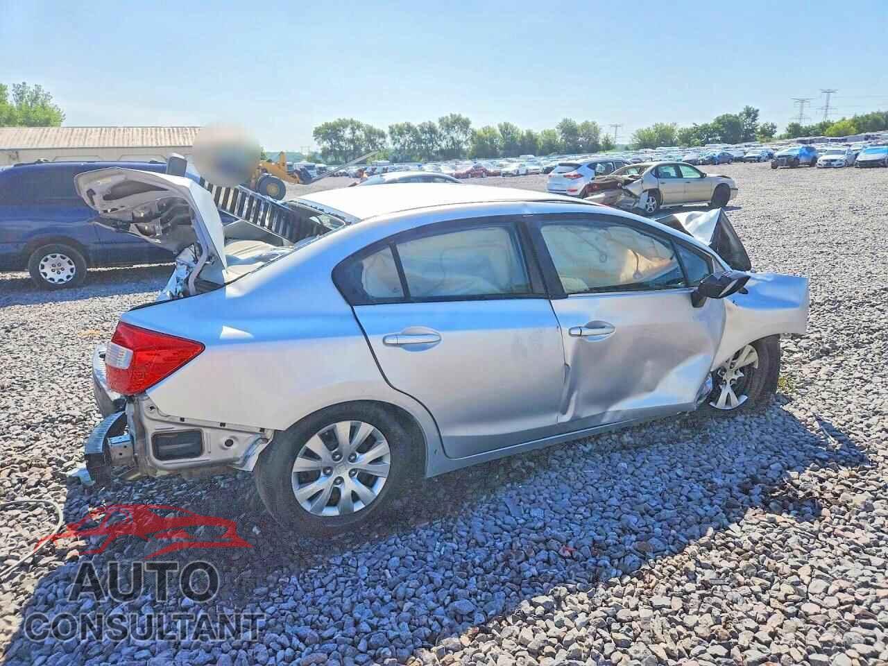HONDA CIVIC 2012 - 2HGFB2F55CH573903