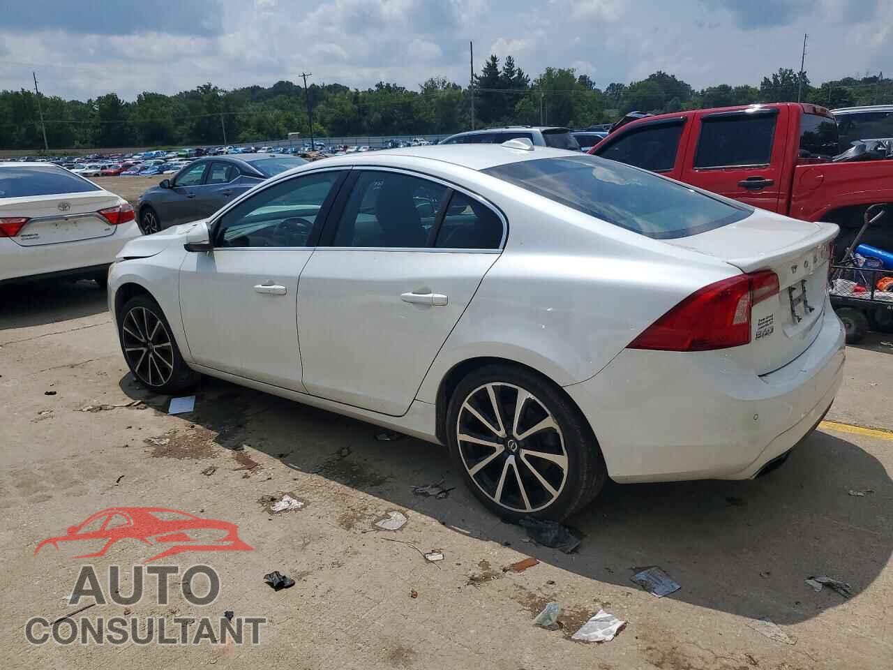 VOLVO S60 2016 - YV1612TK3G2396644