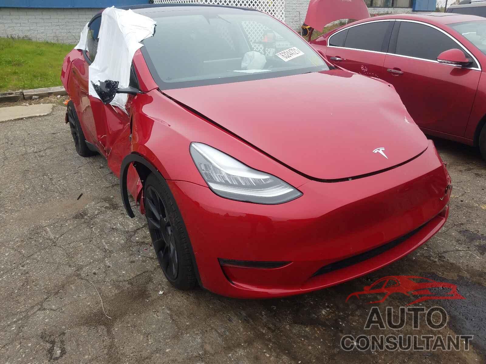 TESLA MODEL Y 2020 - 5YJYGDEE2LF049054