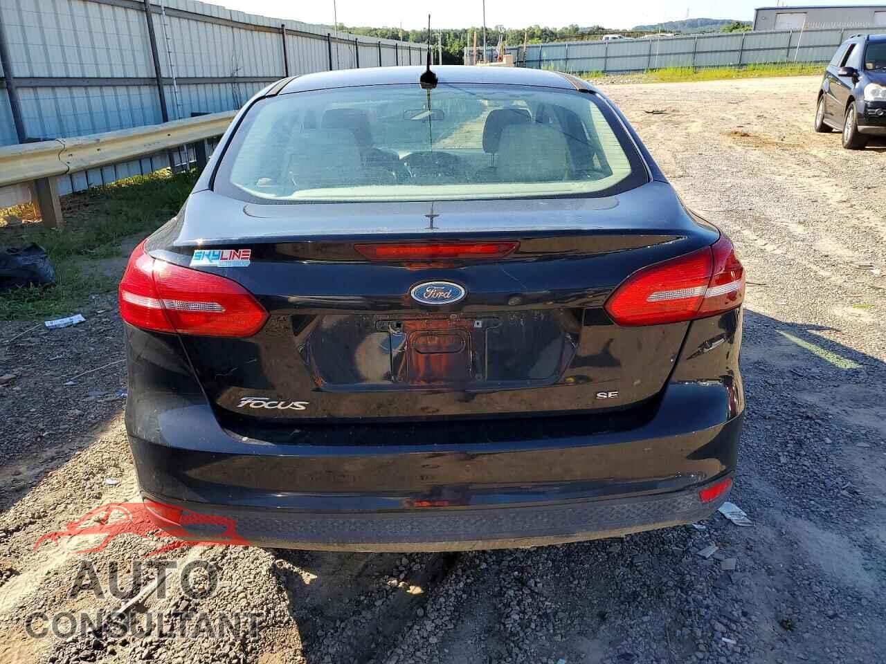 FORD FOCUS 2018 - 1FADP3F27JL202024