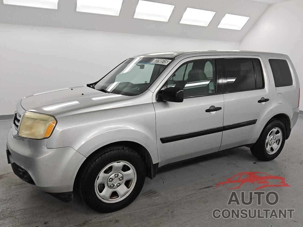 HONDA PILOT 2015 - 5FNYF3H23FB008824
