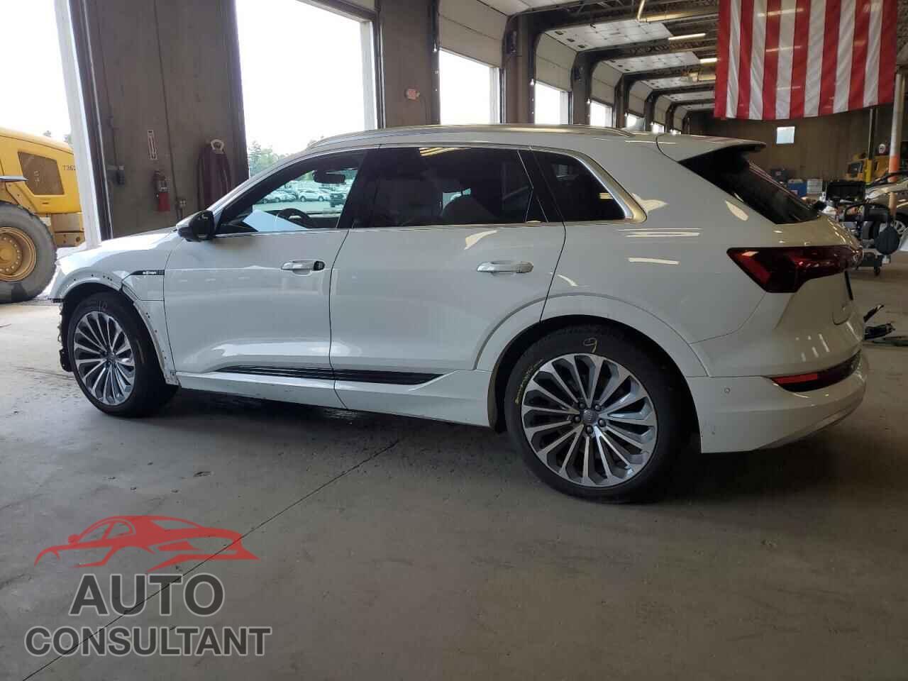 AUDI E-TRON 2019 - WA1VAAGE0KB023340