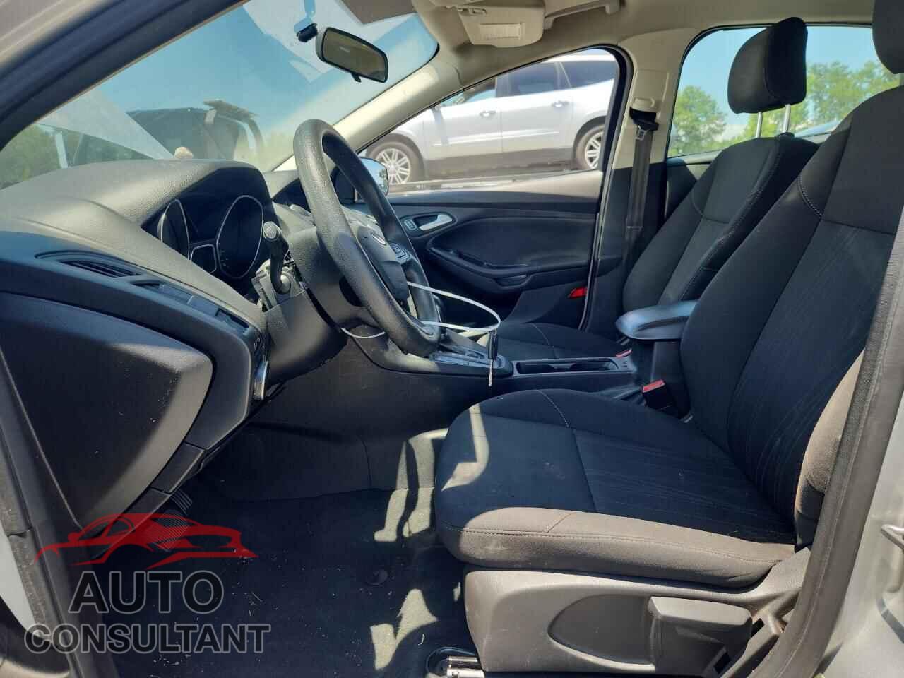 FORD FOCUS 2016 - 1FADP3FE8GL401778