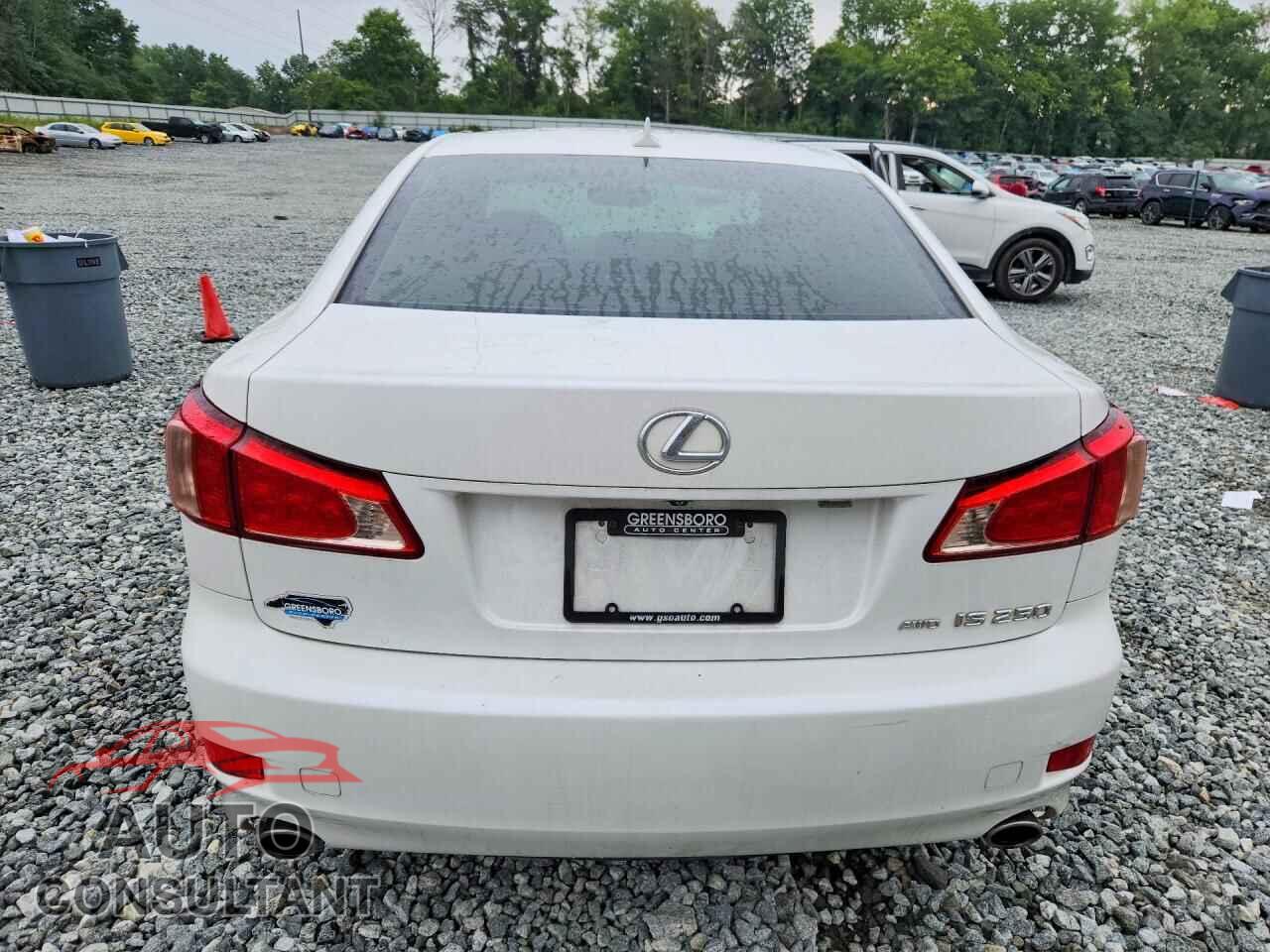 LEXUS IS 2012 - JTHCF5C25C5056396