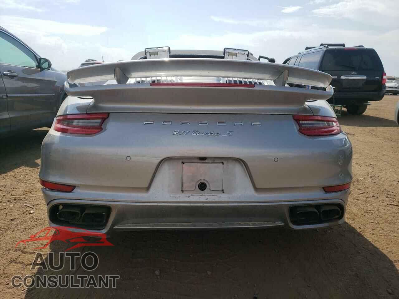 PORSCHE 911 2017 - WP0CD2A94HS178570