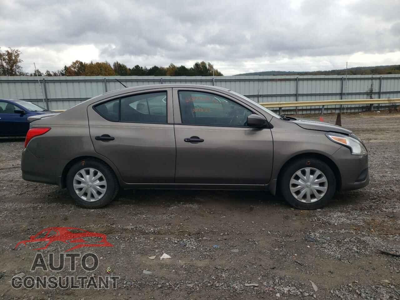 NISSAN VERSA 2017 - 3N1CN7AP8HL827748