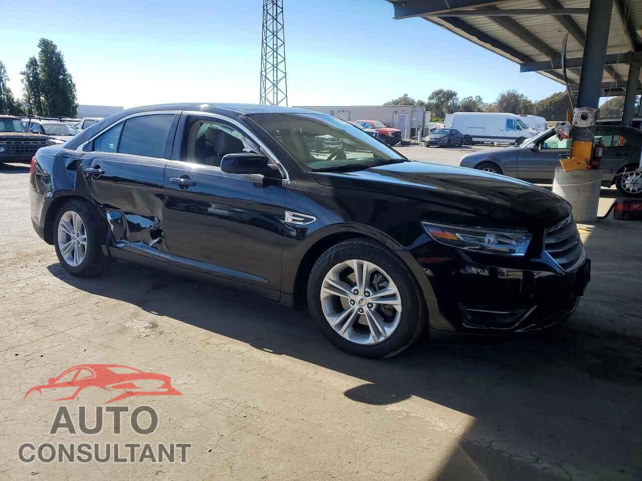 FORD TAURUS 2017 - 1FAHP2E80HG105431