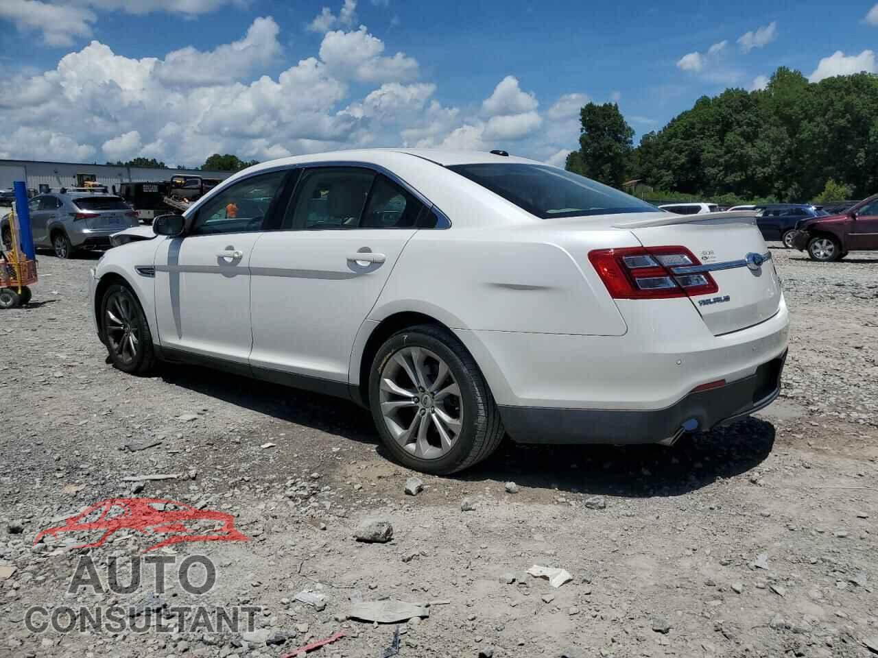 FORD TAURUS 2013 - 1FAHP2E84DG183270