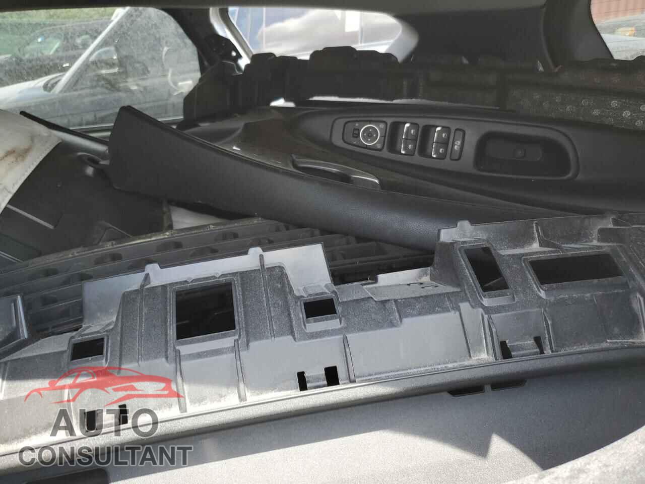 HYUNDAI SANTA FE 2023 - 5NMS14AJ7PH500526
