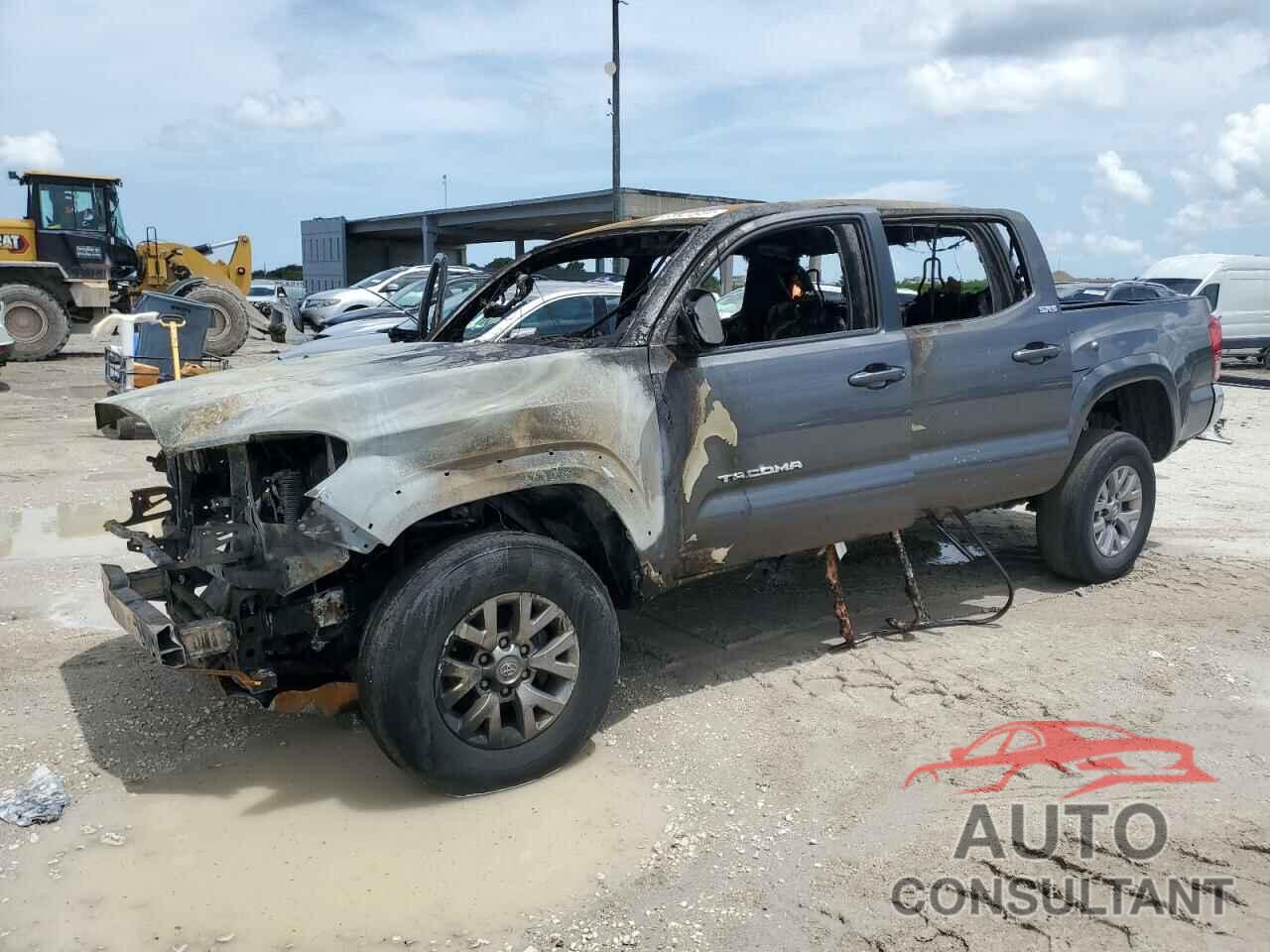 TOYOTA TACOMA 2018 - 5TFAZ5CN0JX070931