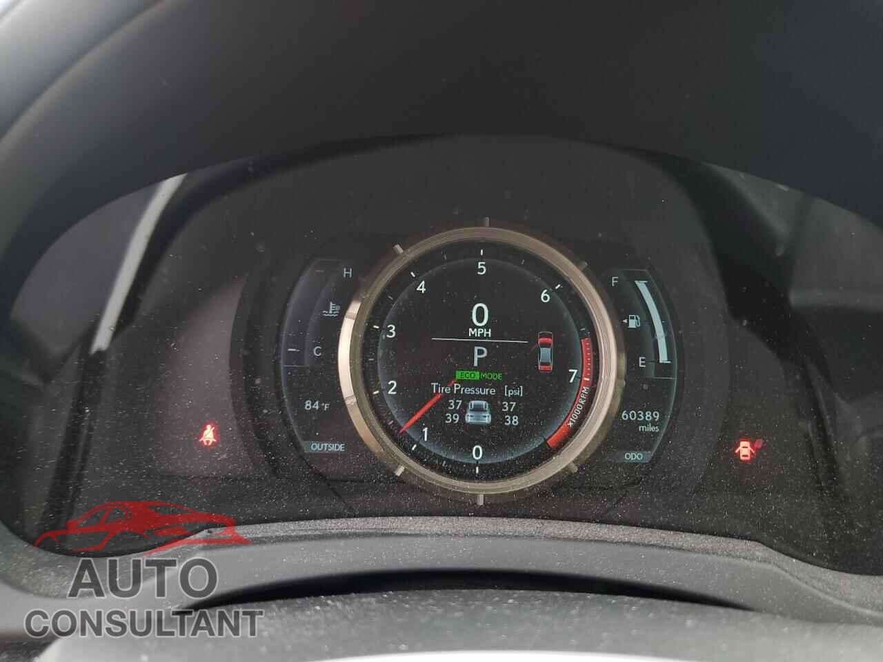 LEXUS IS 2015 - JTHCF1D22F5029765