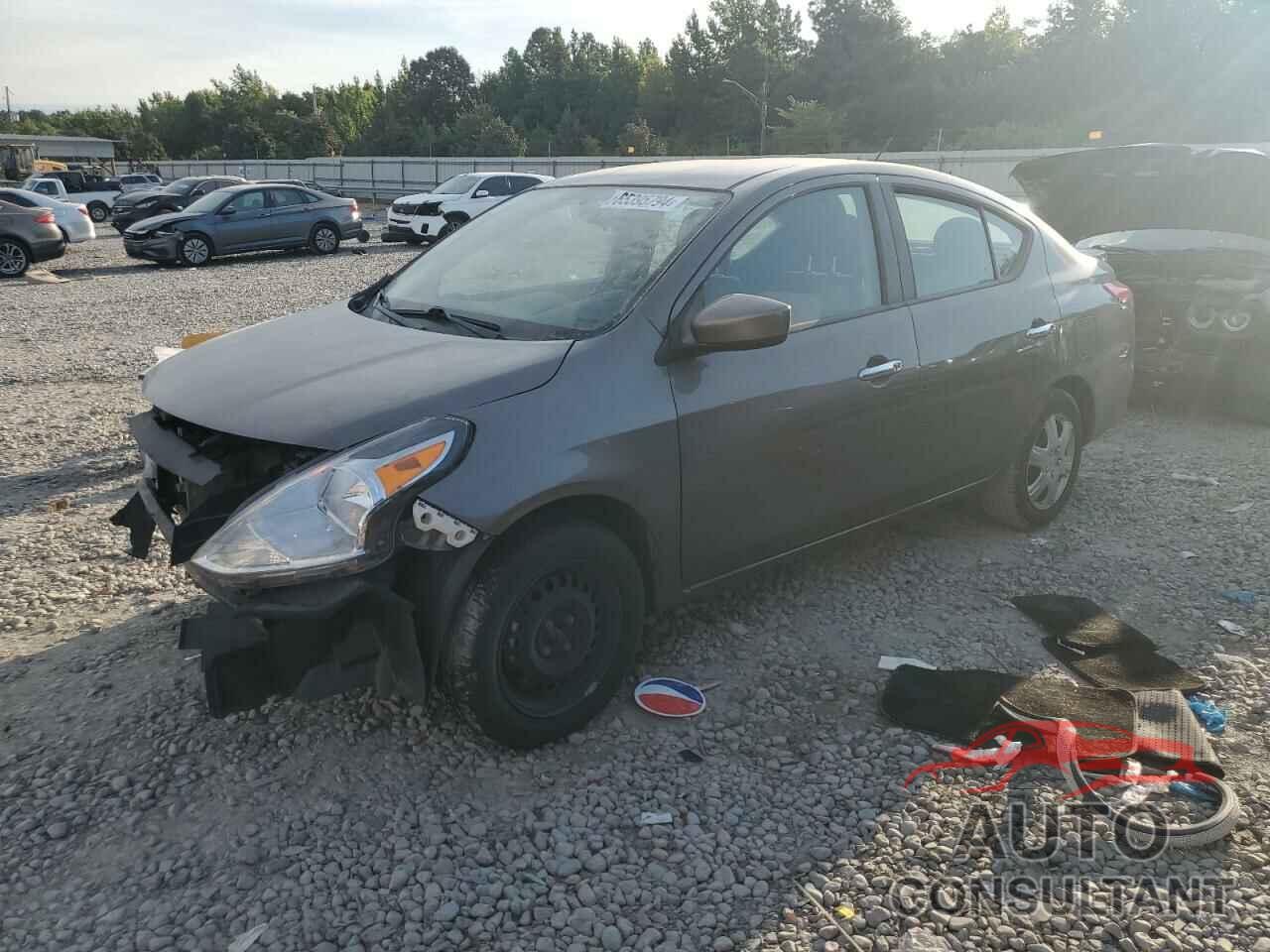 NISSAN VERSA 2017 - 3N1CN7AP7HK451002