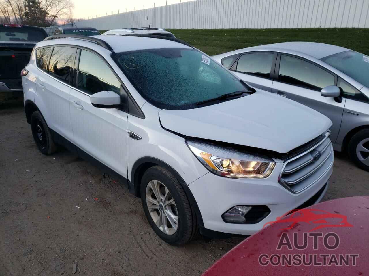 FORD ESCAPE 2017 - 1FMCU0GD3HUD74936