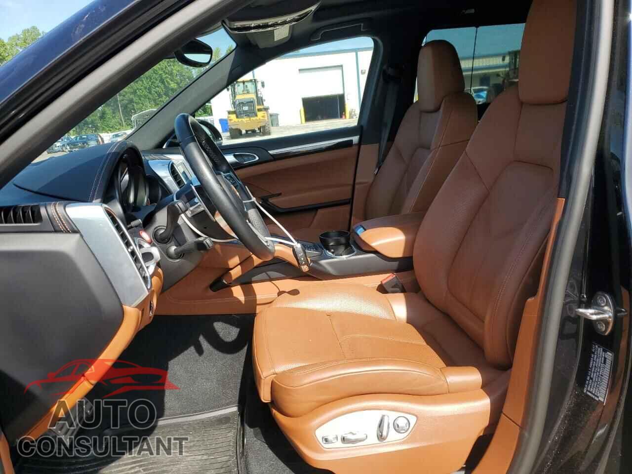 PORSCHE CAYENNE 2017 - WP1AB2A21HLA52272