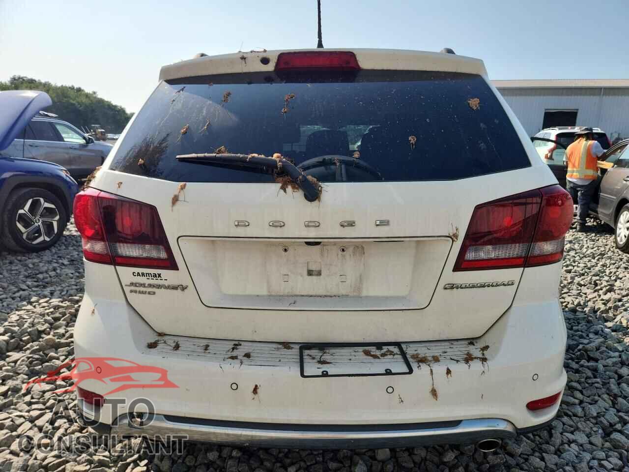 DODGE JOURNEY 2015 - 3C4PDDGG4FT660793