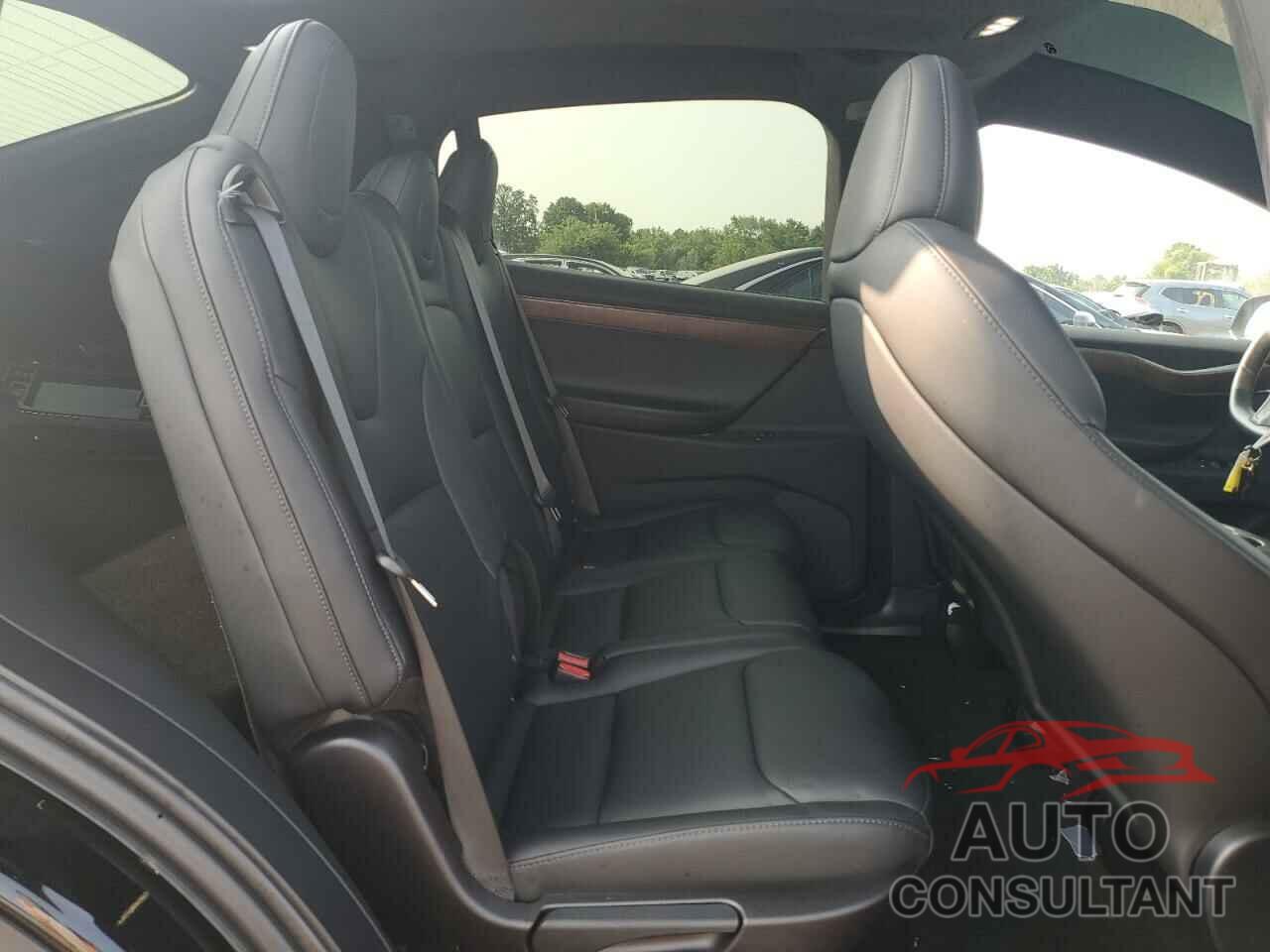 TESLA MODEL X 2020 - 5YJXCDE25LF300095