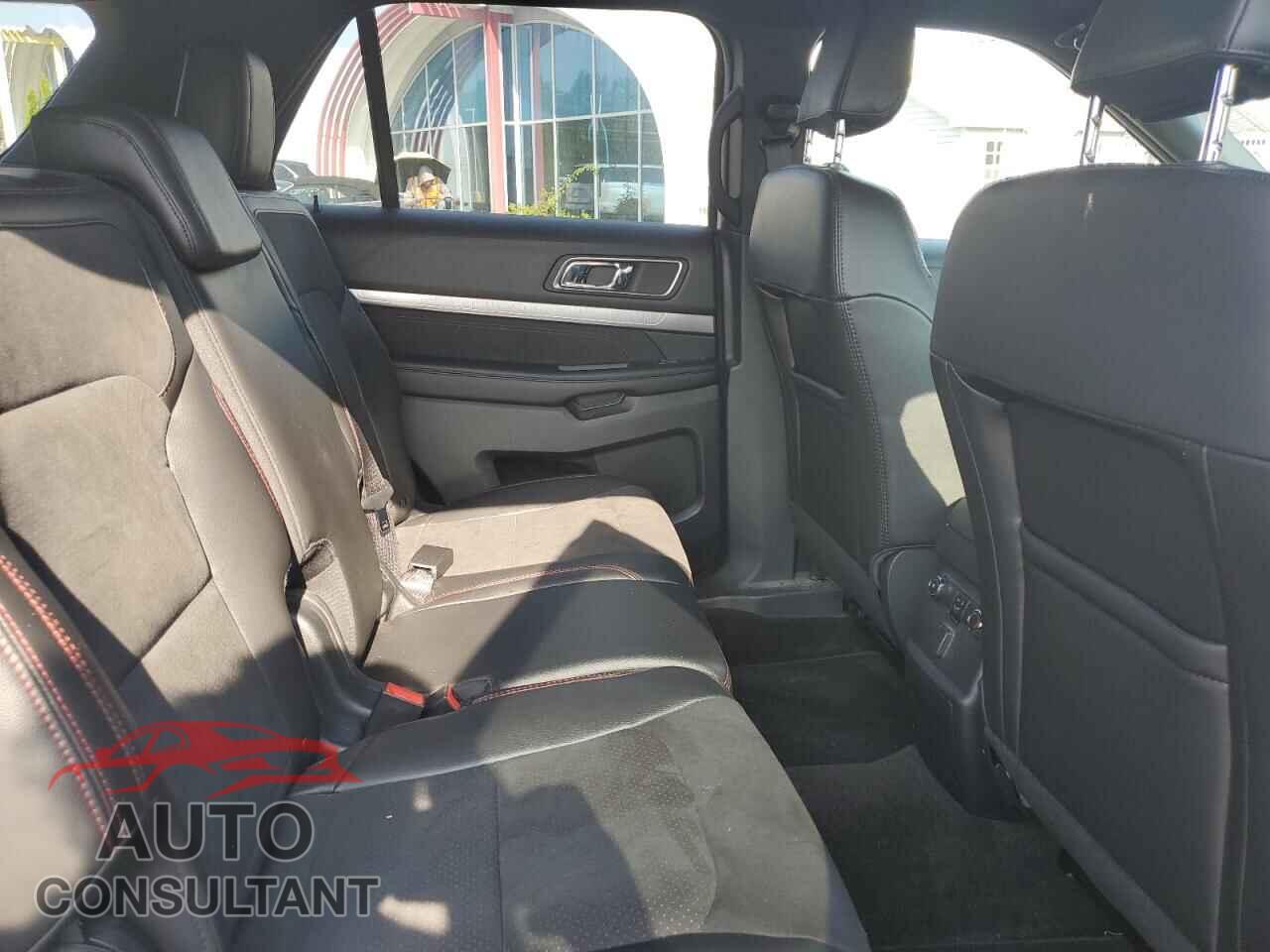 FORD EXPLORER 2018 - 1FM5K8D82JGB82674