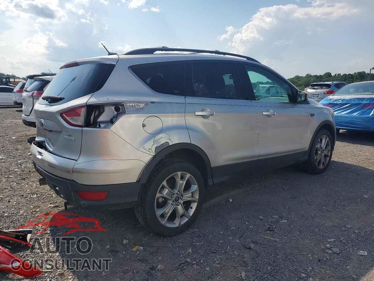 FORD ESCAPE 2013 - 1FMCU0GX4DUB83594