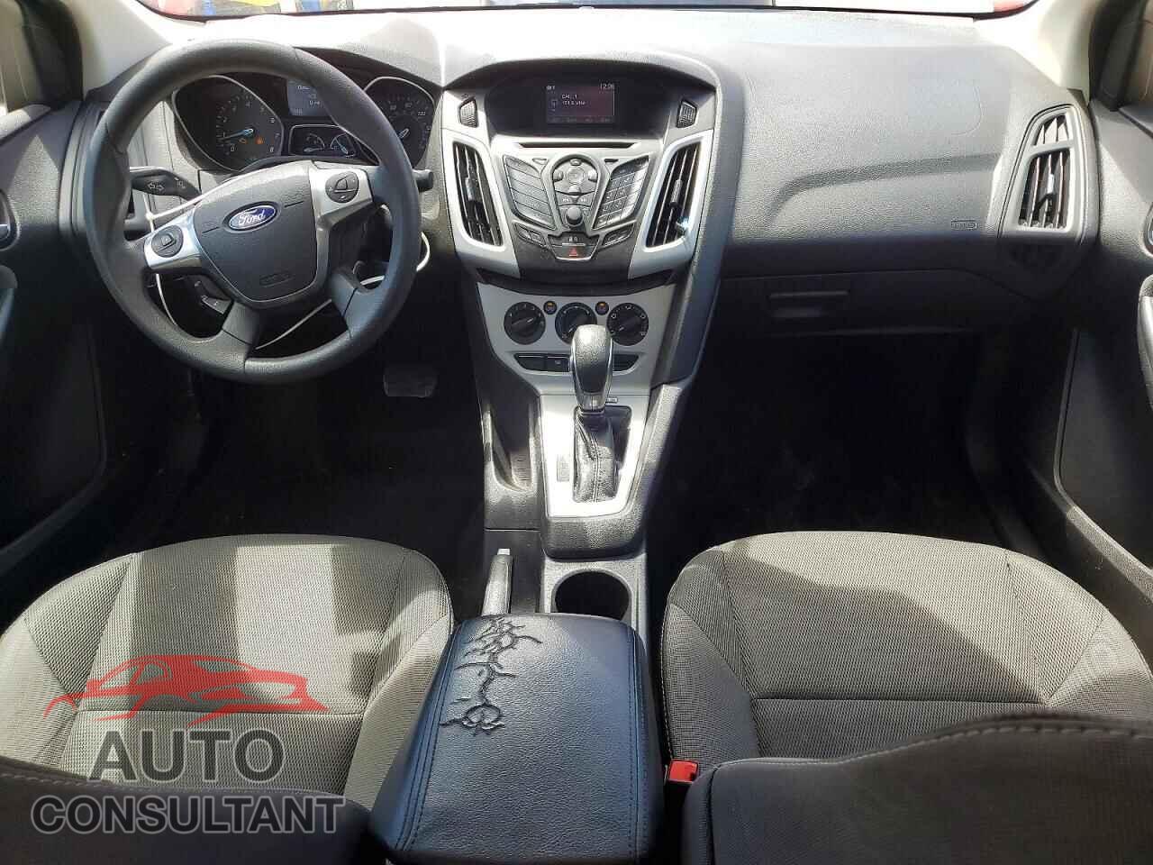 FORD FOCUS 2014 - 1FADP3F27EL345867