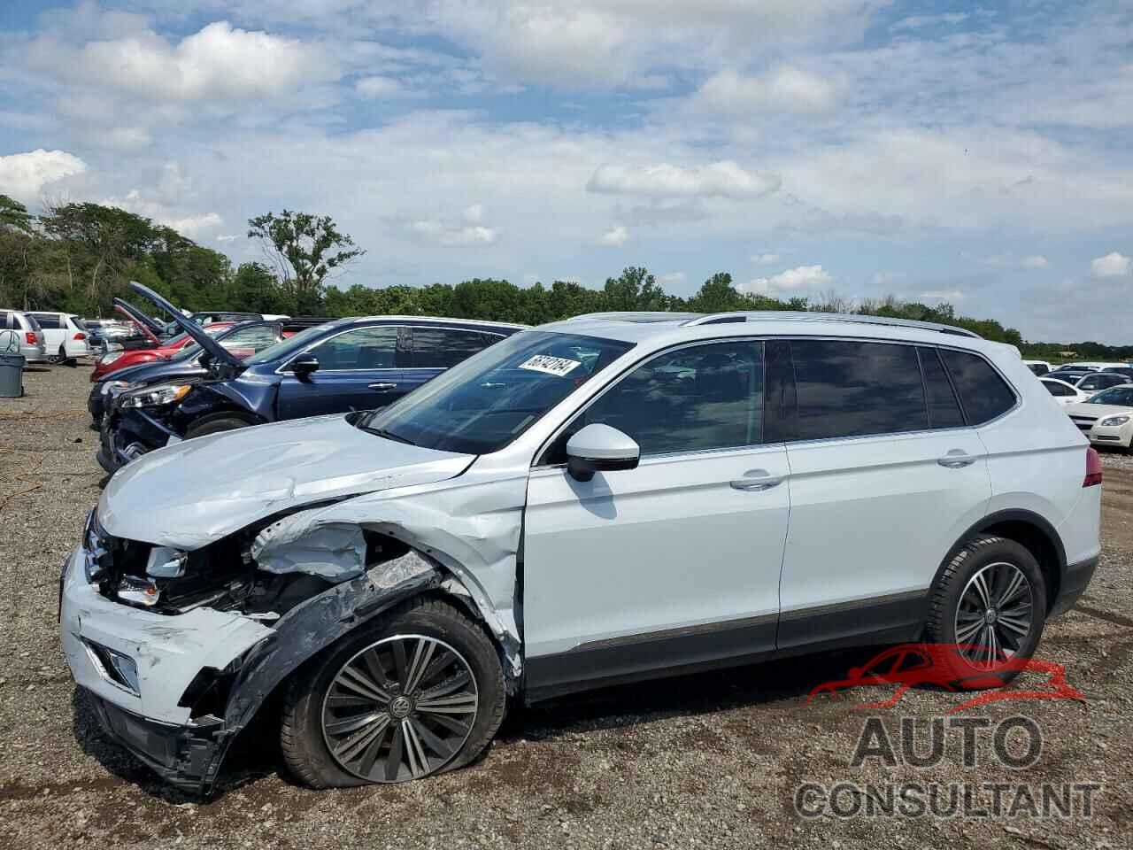 VOLKSWAGEN TIGUAN 2018 - 3VV3B7AX2JM034517