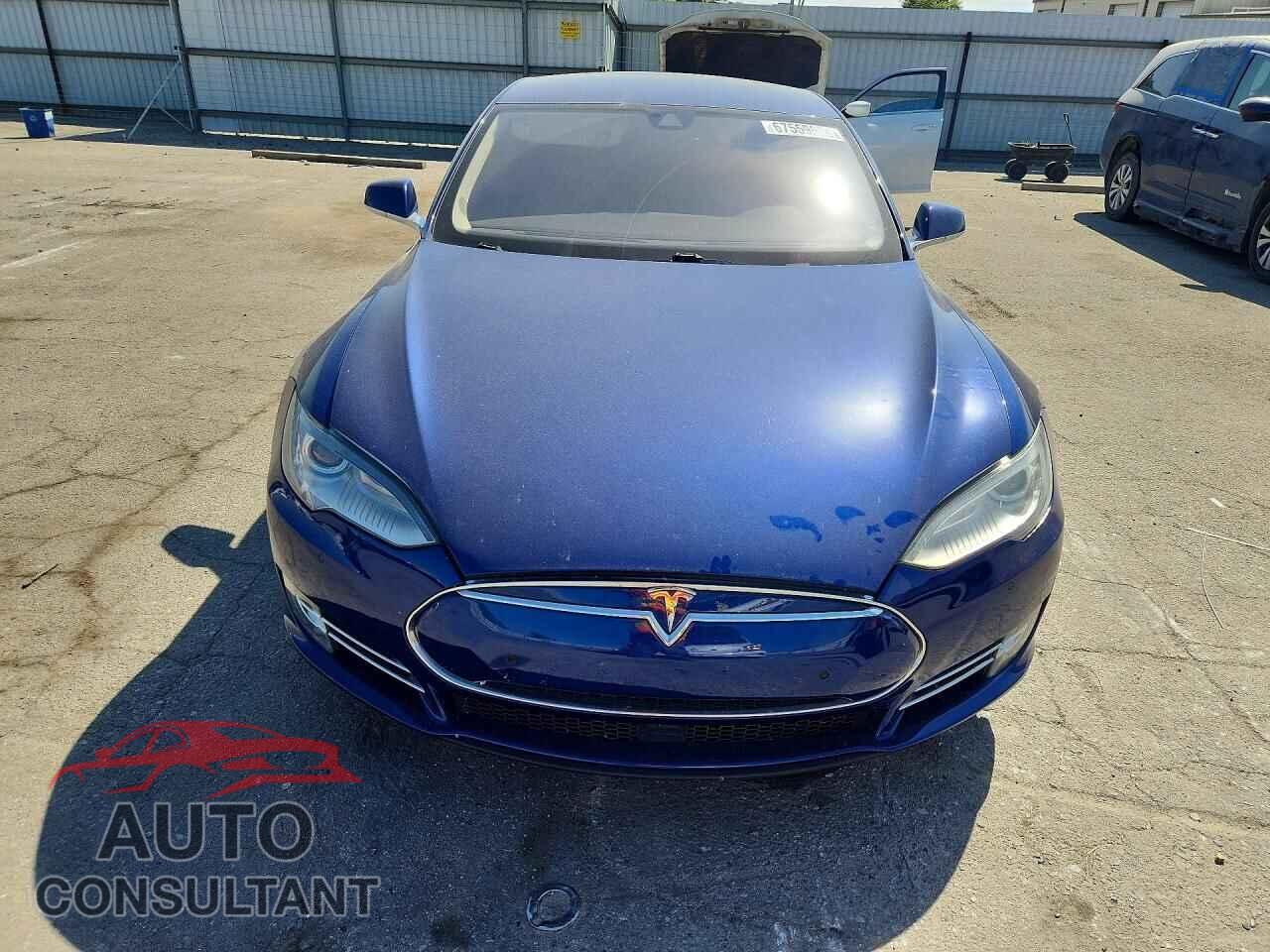 TESLA MODEL S 2015 - 5YJSA1H22FF092577